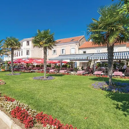 Daire Cozy In With Wifi Biograd Na Moru